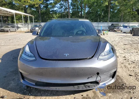 2019 Tesla Model 3 from USA, damaged, VIN 5YJ3E1EB0KF465204